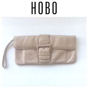 HOBO LEATHER CLUTCH WRISTLET WALLET DUSTY PINK